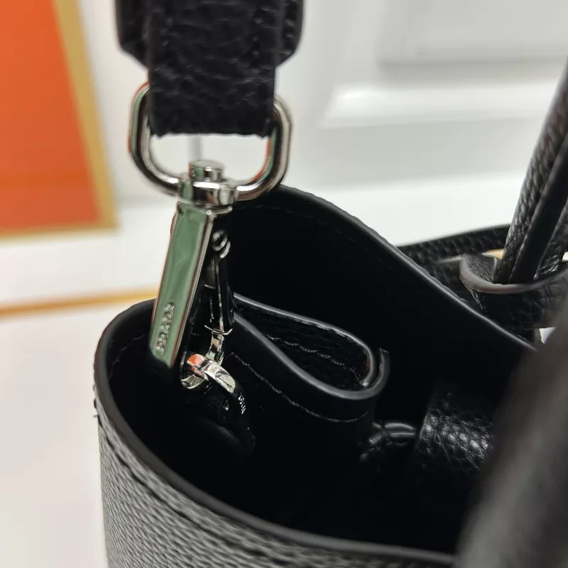 Prada AAA Quality Handbags For Women NewStyle 981