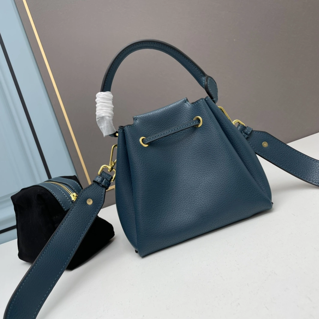 Prada AAA Quality Handbags For Women Popular 4951