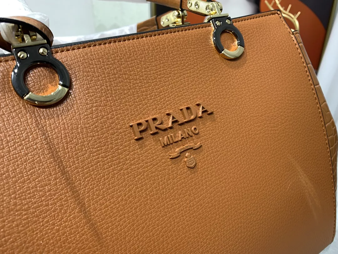 Prada AAA Quality Handbags For Women Popular 8859