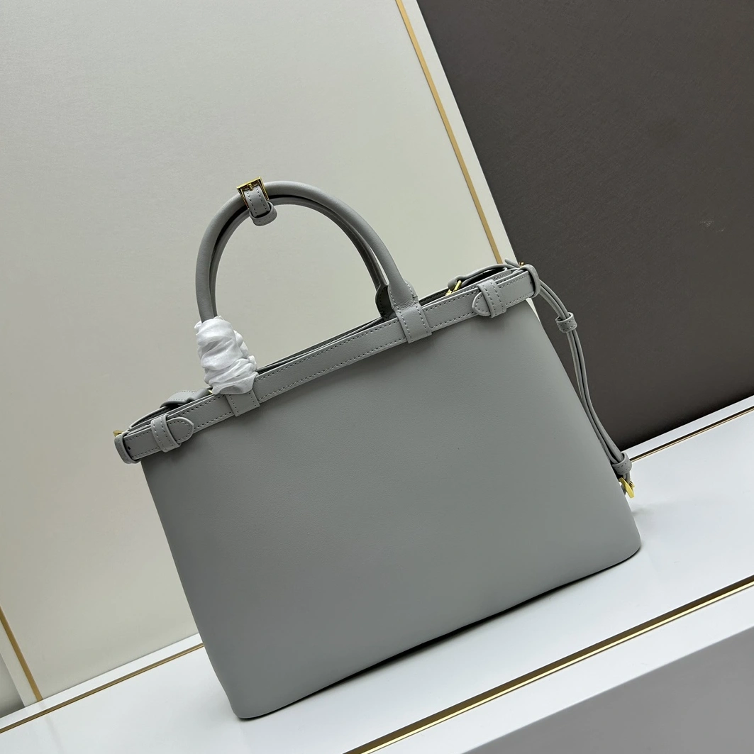 Prada AAA Quality Handbags For Women Practical 5966