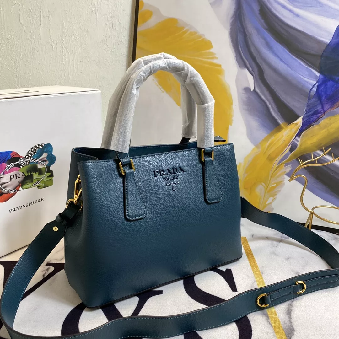 Prada AAA Quality Handbags For Women Reliable 5514