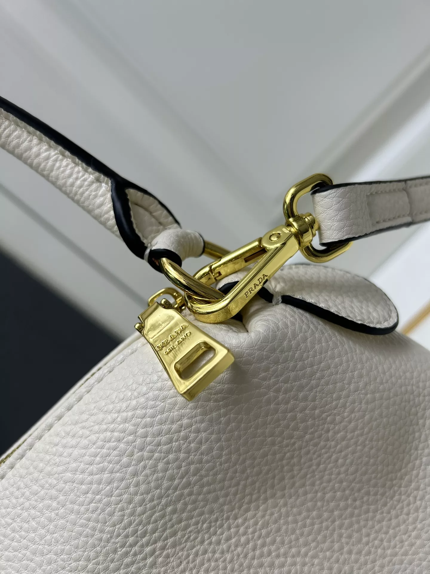 Prada AAA Quality Handbags For Women Resilient 7713