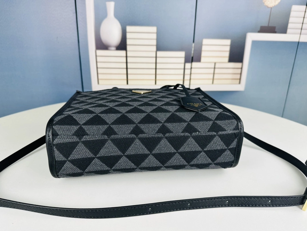 Prada AAA Quality Handbags For Women Sleek 838