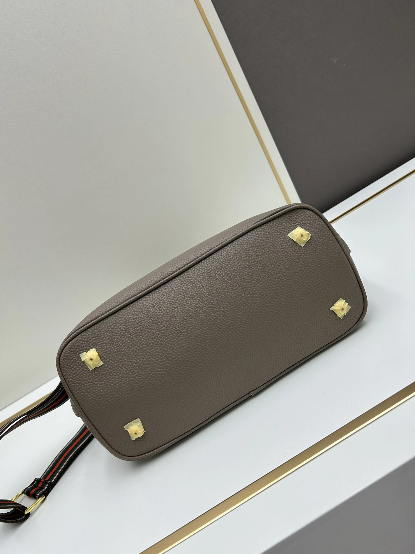 Prada AAA Quality Handbags For Women SmartChoice 2438