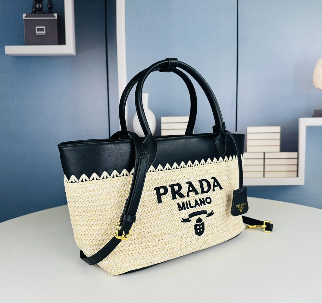 Prada AAA Quality Handbags For Women SmartChoice 4208