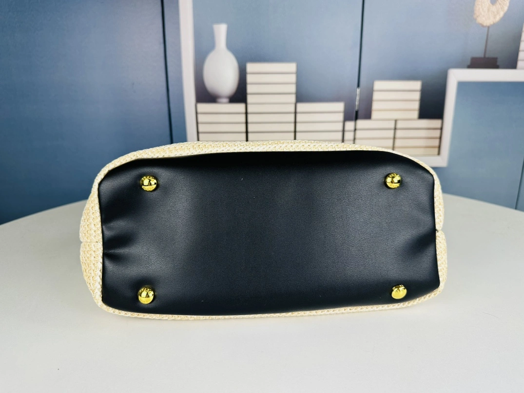 Prada AAA Quality Handbags For Women SmartChoice 4208