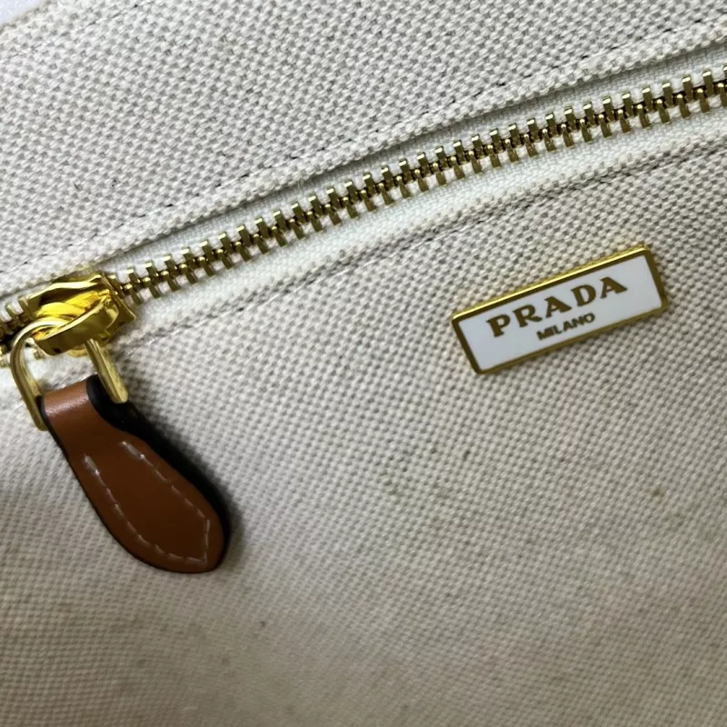 Prada AAA Quality Handbags For Women SmartChoice 5700