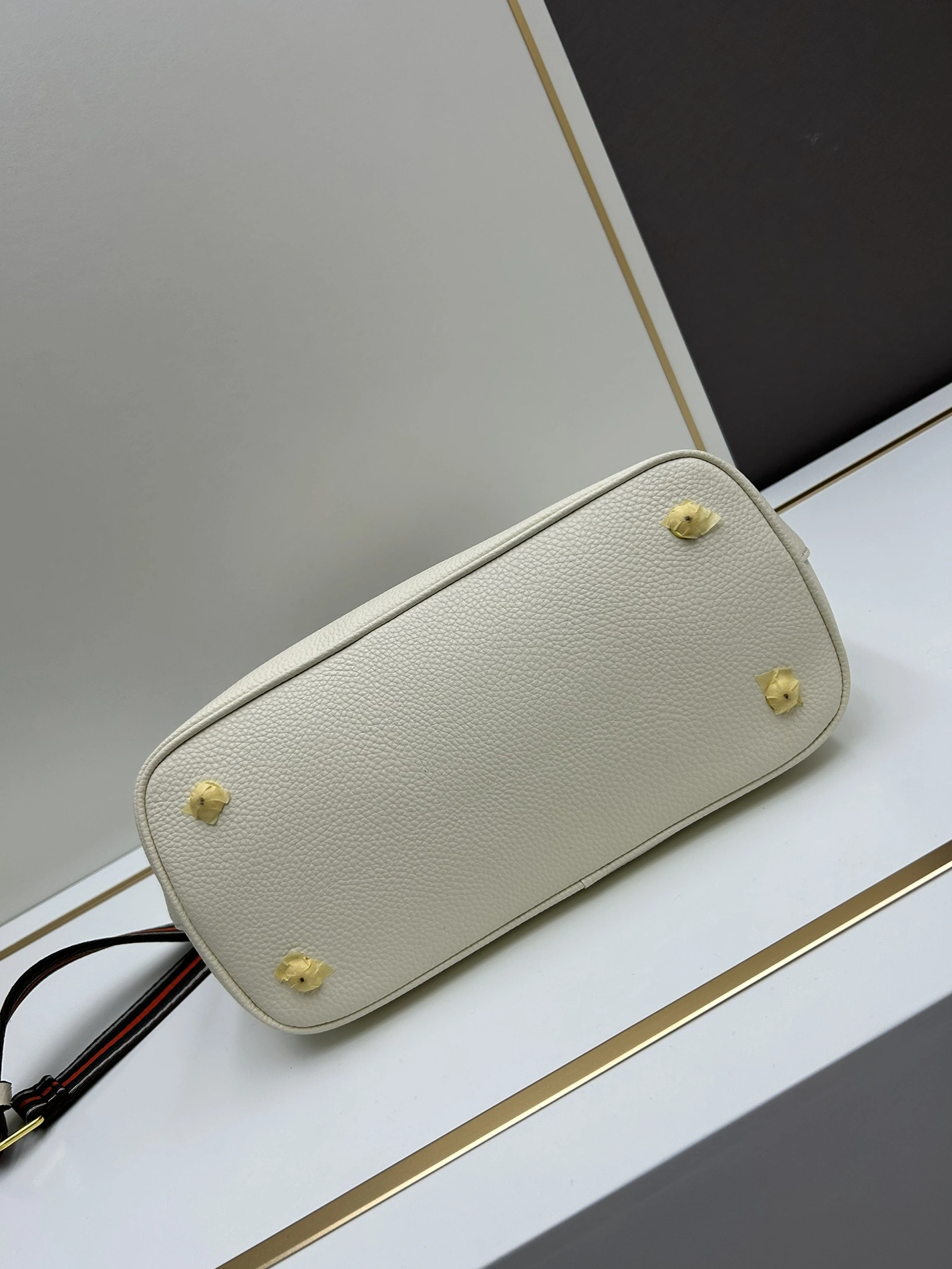 Prada AAA Quality Handbags For Women Soft 1226