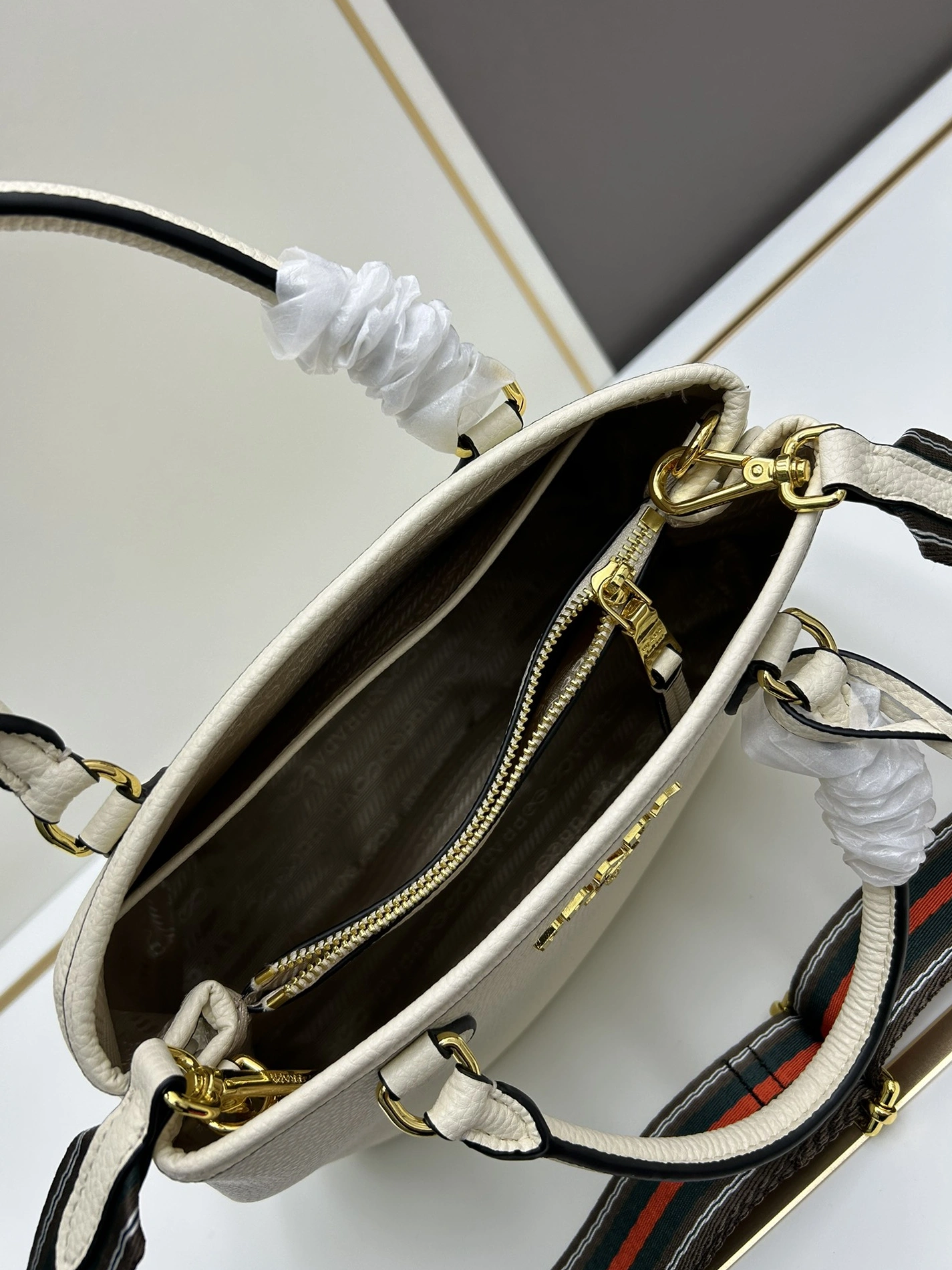 Prada AAA Quality Handbags For Women Soft 1226