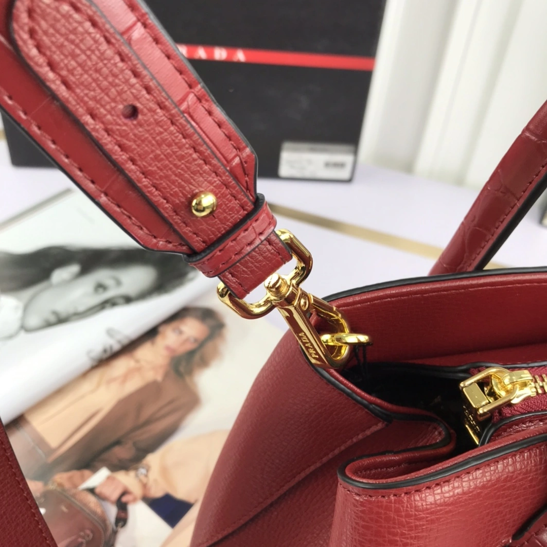 Prada AAA Quality Handbags For Women Soft 6244