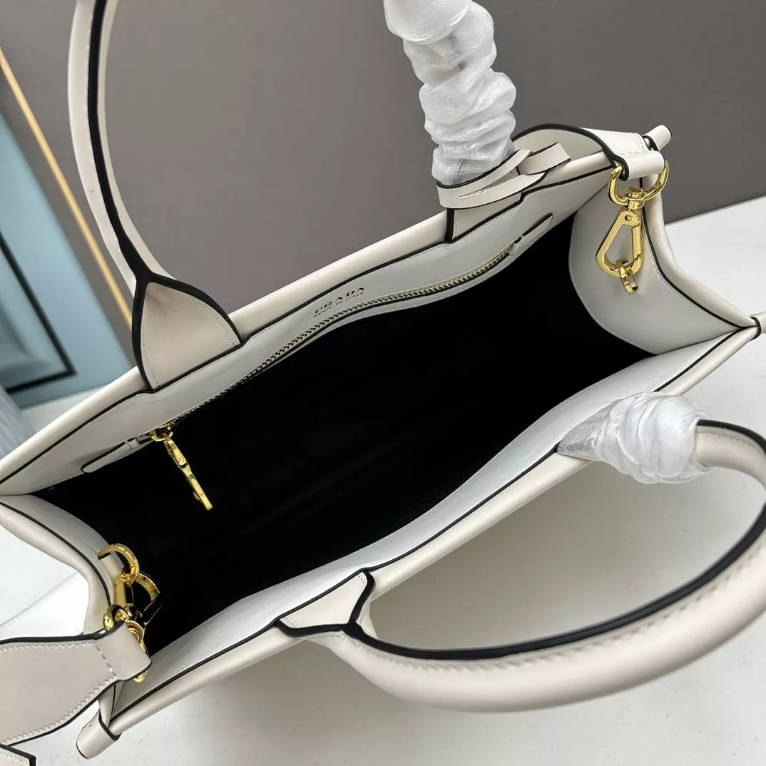 Prada AAA Quality Handbags For Women Soft 796