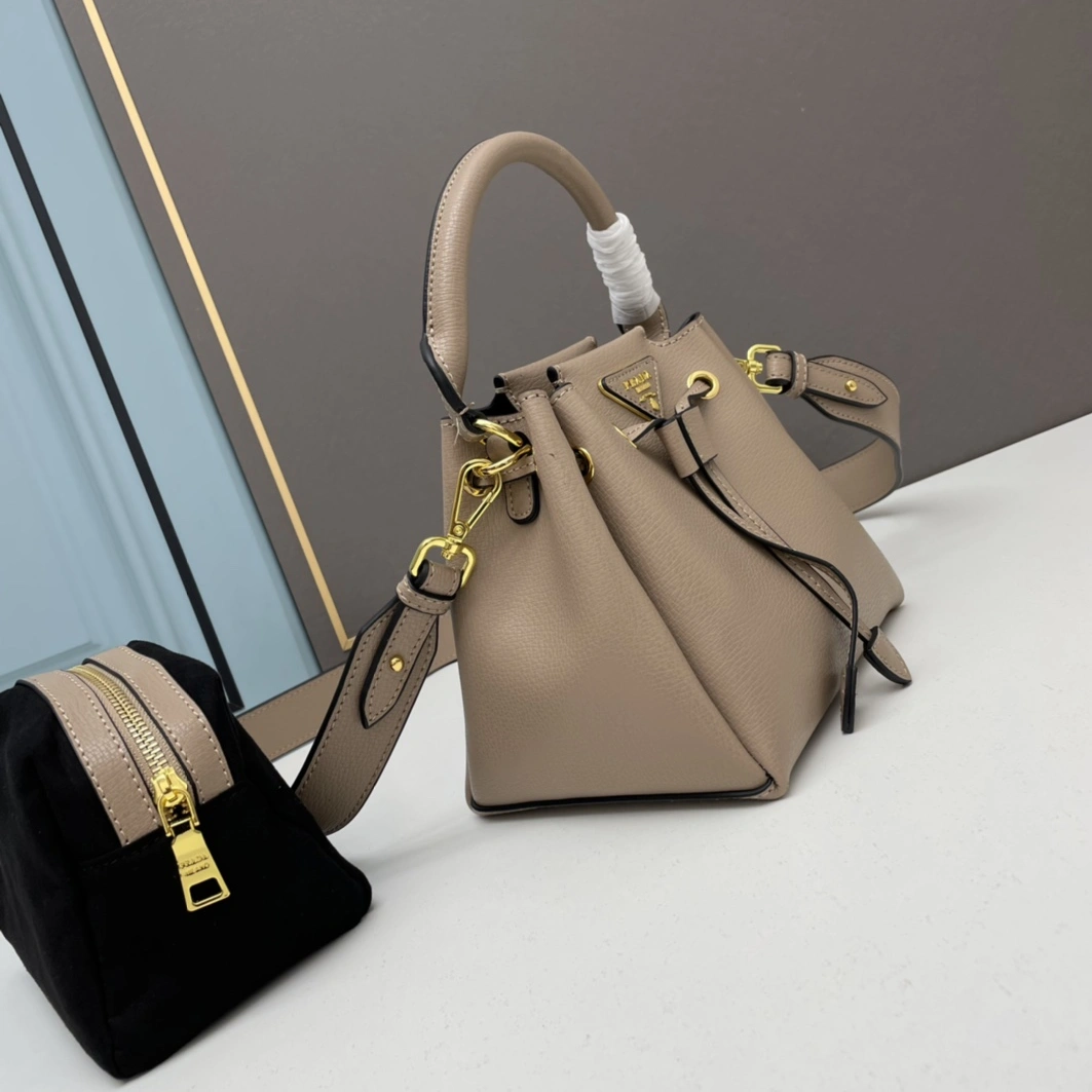 Prada AAA Quality Handbags For Women SportInspired 9645