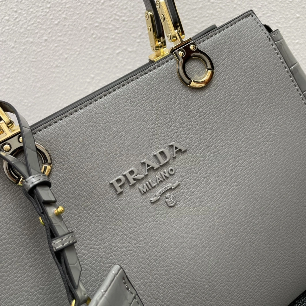 Prada AAA Quality Handbags For Women StreetReady 3296