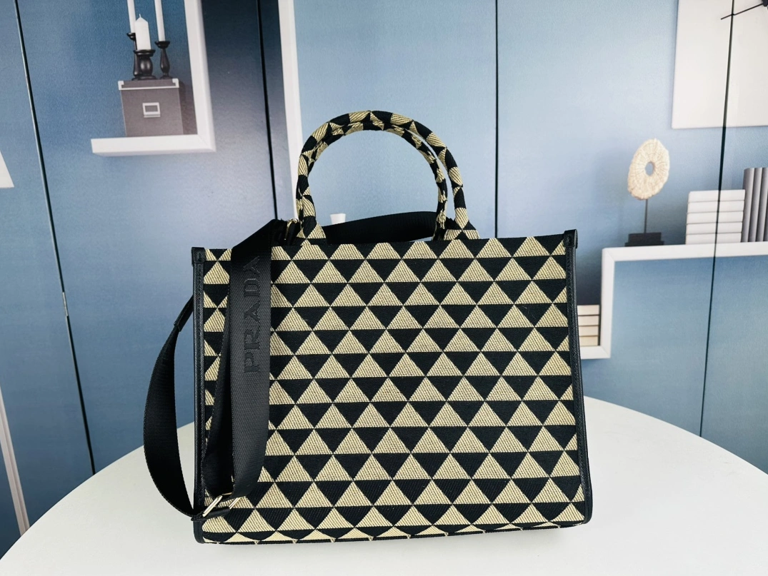 Prada AAA Quality Handbags For Women StreetReady 3572