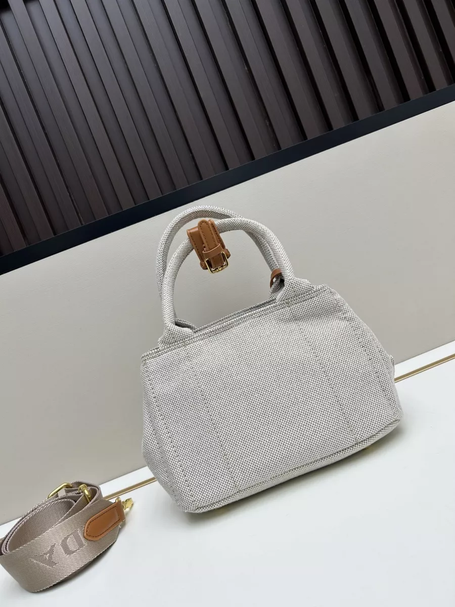 Prada AAA Quality Handbags For Women Stylish 9018