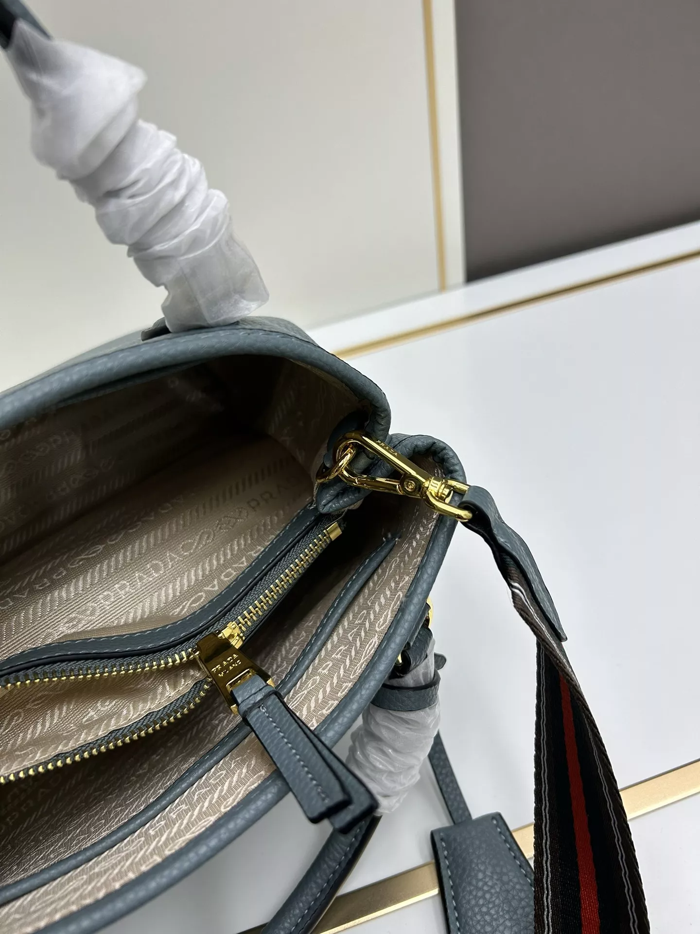 Prada AAA Quality Handbags For Women Trendy 4873