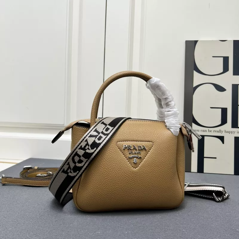 Prada AAA Quality Handbags For Women UrbanStyle 4942