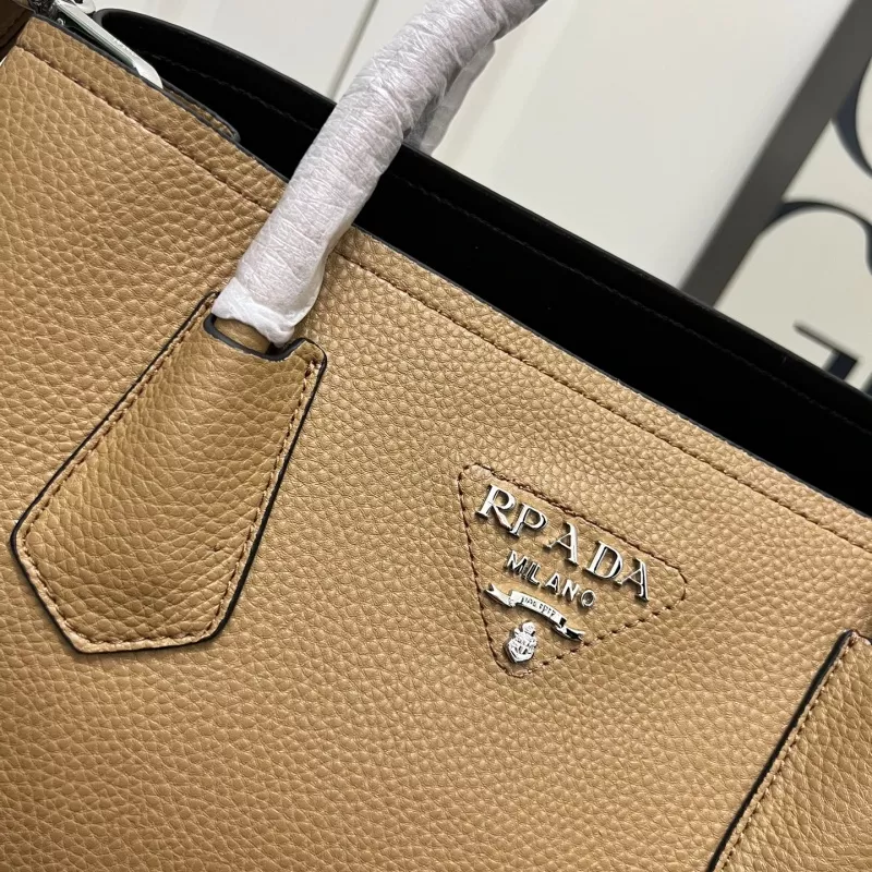 Prada AAA Quality Handbags For Women Vibrant 5133