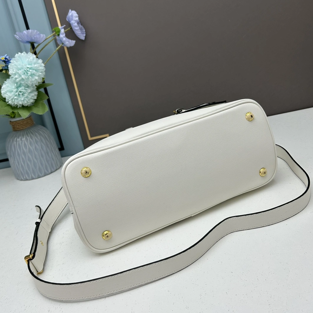 Prada AAA Quality Handbags For Women Vibrant 5179