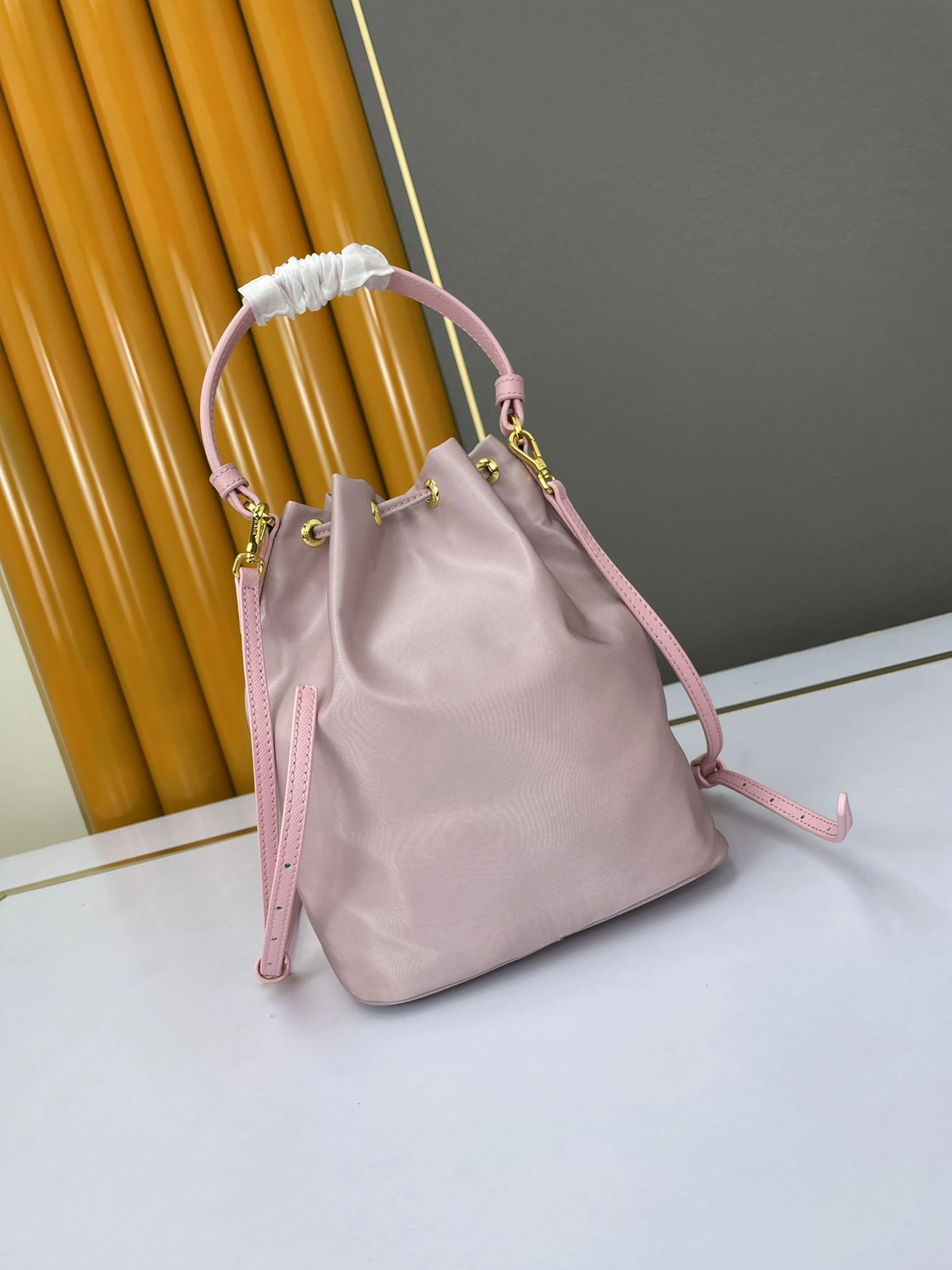 Prada AAA Quality Handbags For Women WellDesigned 3998