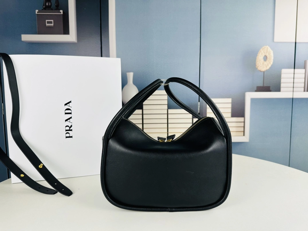Prada AAA Quality Handbags NewStyle 4657