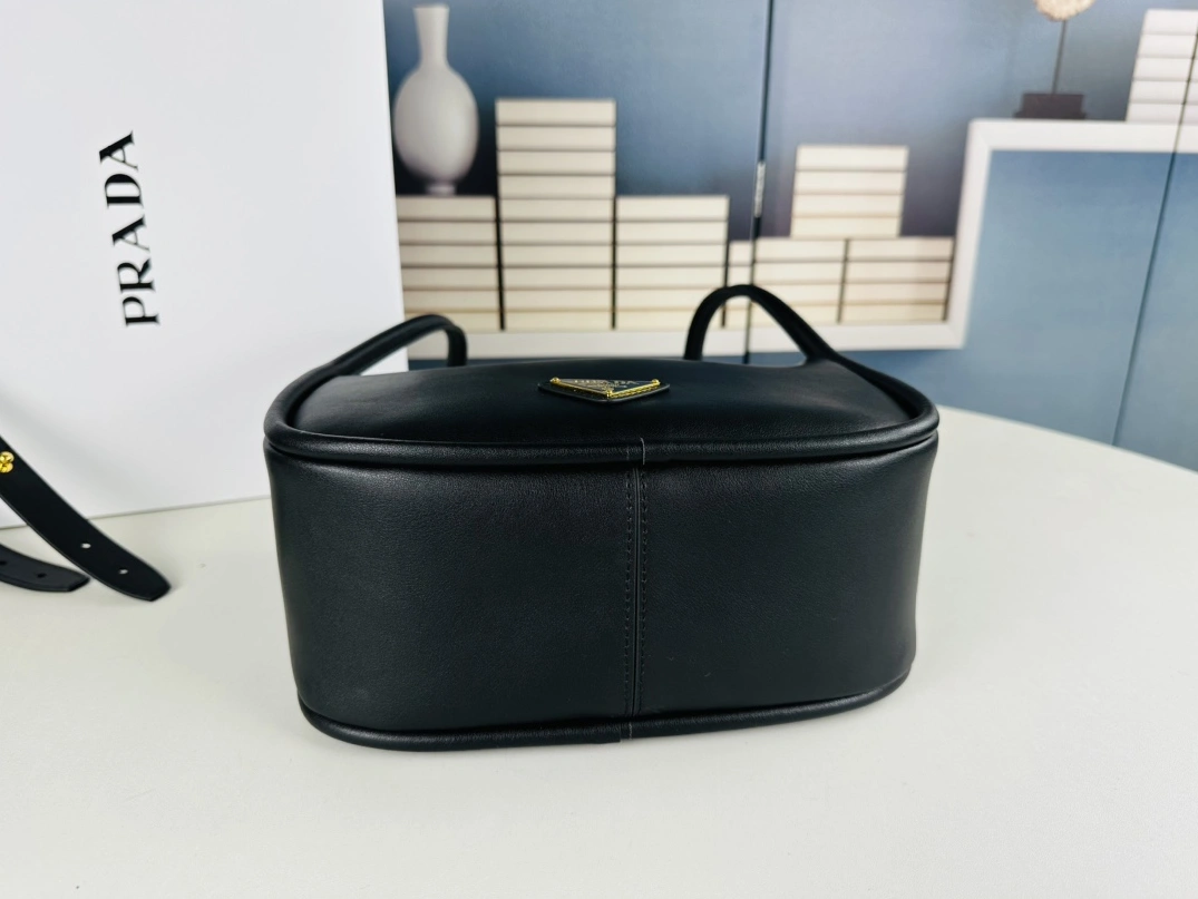 Prada AAA Quality Handbags NewStyle 4657