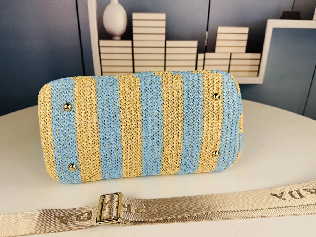 Prada AAA Quality Handbags Practical 867