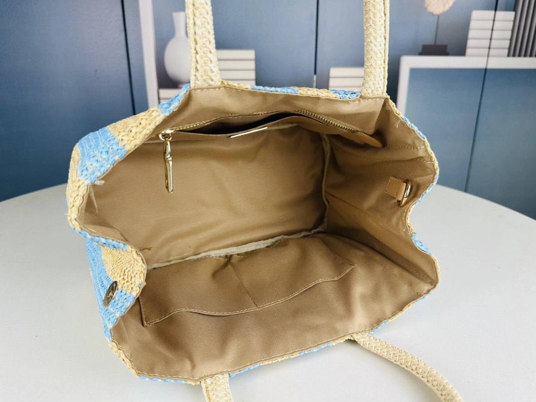 Prada AAA Quality Handbags Practical 867