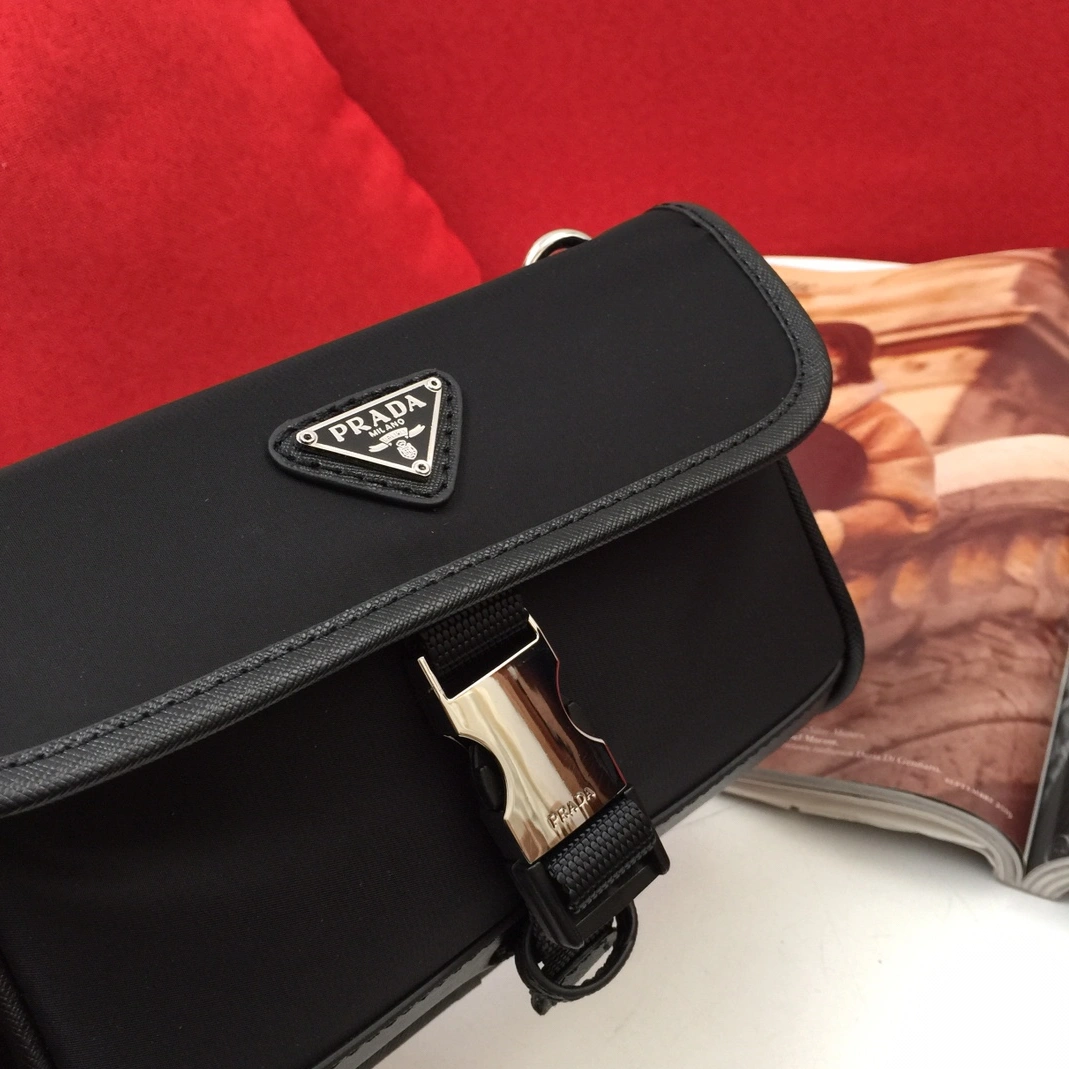Prada AAA Quality Messenger Bags For Unisex Soft 1205
