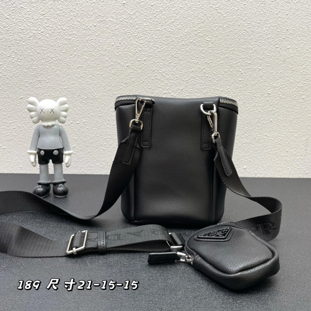 Prada AAA Quality Messenger Bags For Unisex Soft 8228
