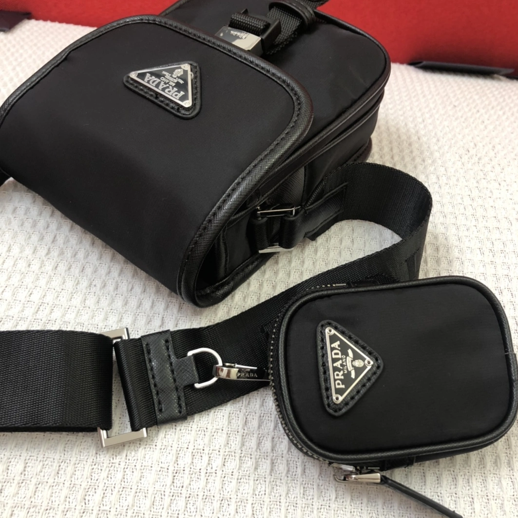 Prada AAA Quality Messenger Bags For Unisex WellDesigned 7311