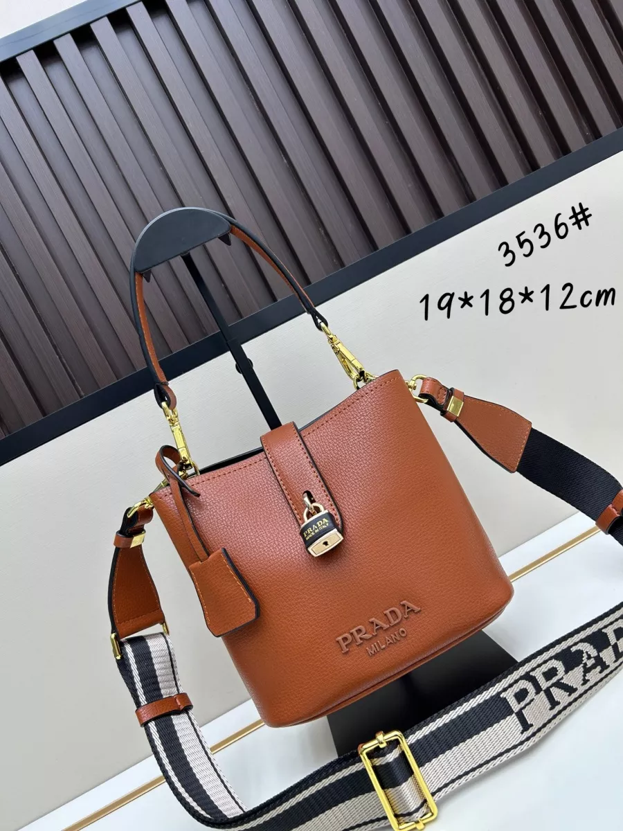 Prada AAA Quality Messenger Bags For Women Affordable 5241