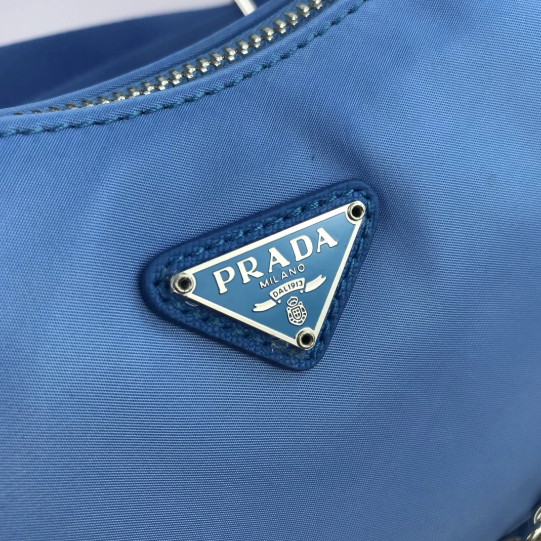 Prada AAA Quality Messenger Bags For Women Affordable 9827