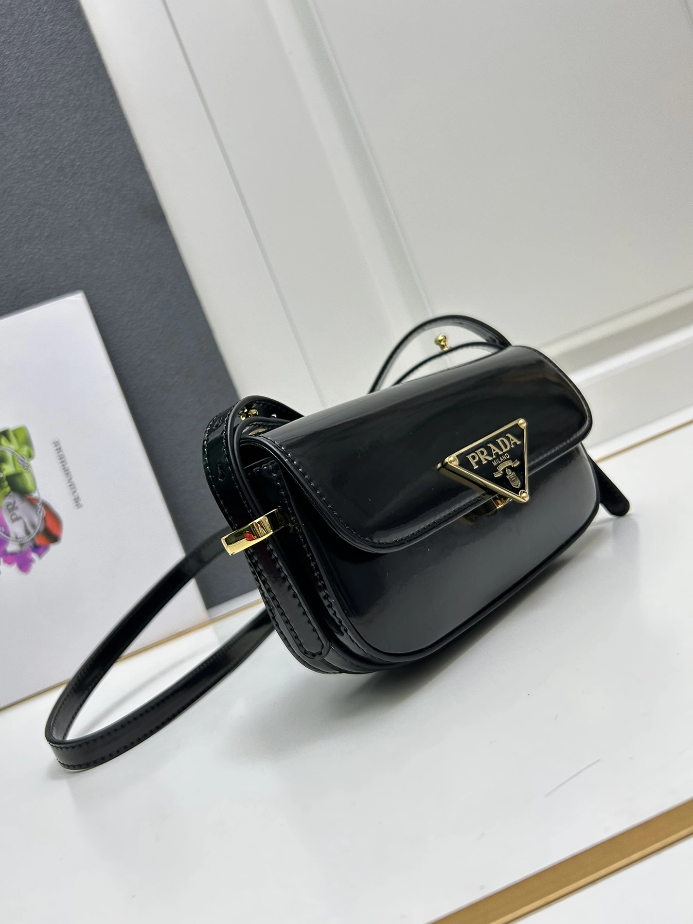 Prada AAA Quality Messenger Bags For Women AllSeason 2888
