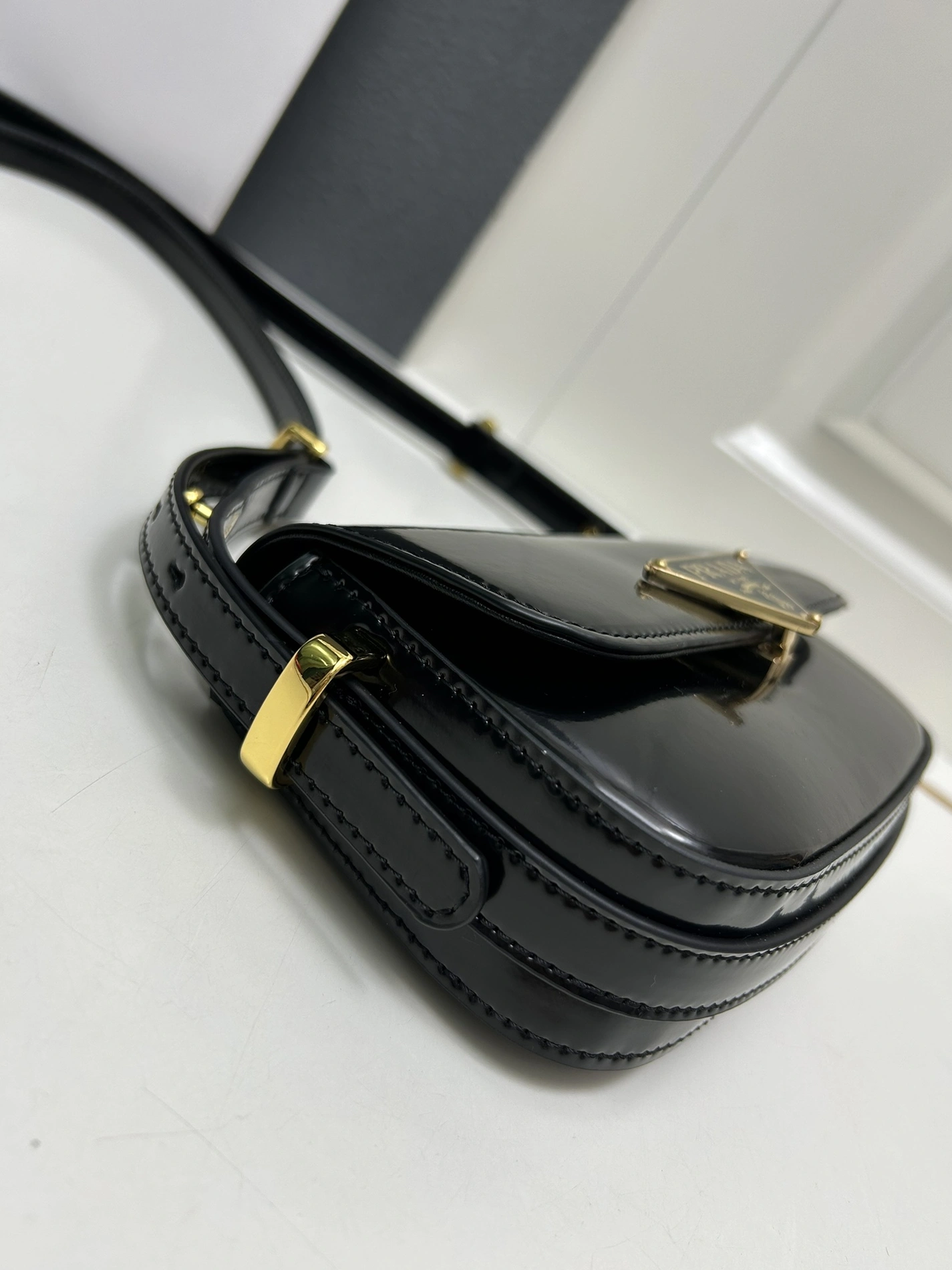 Prada AAA Quality Messenger Bags For Women AllSeason 2888