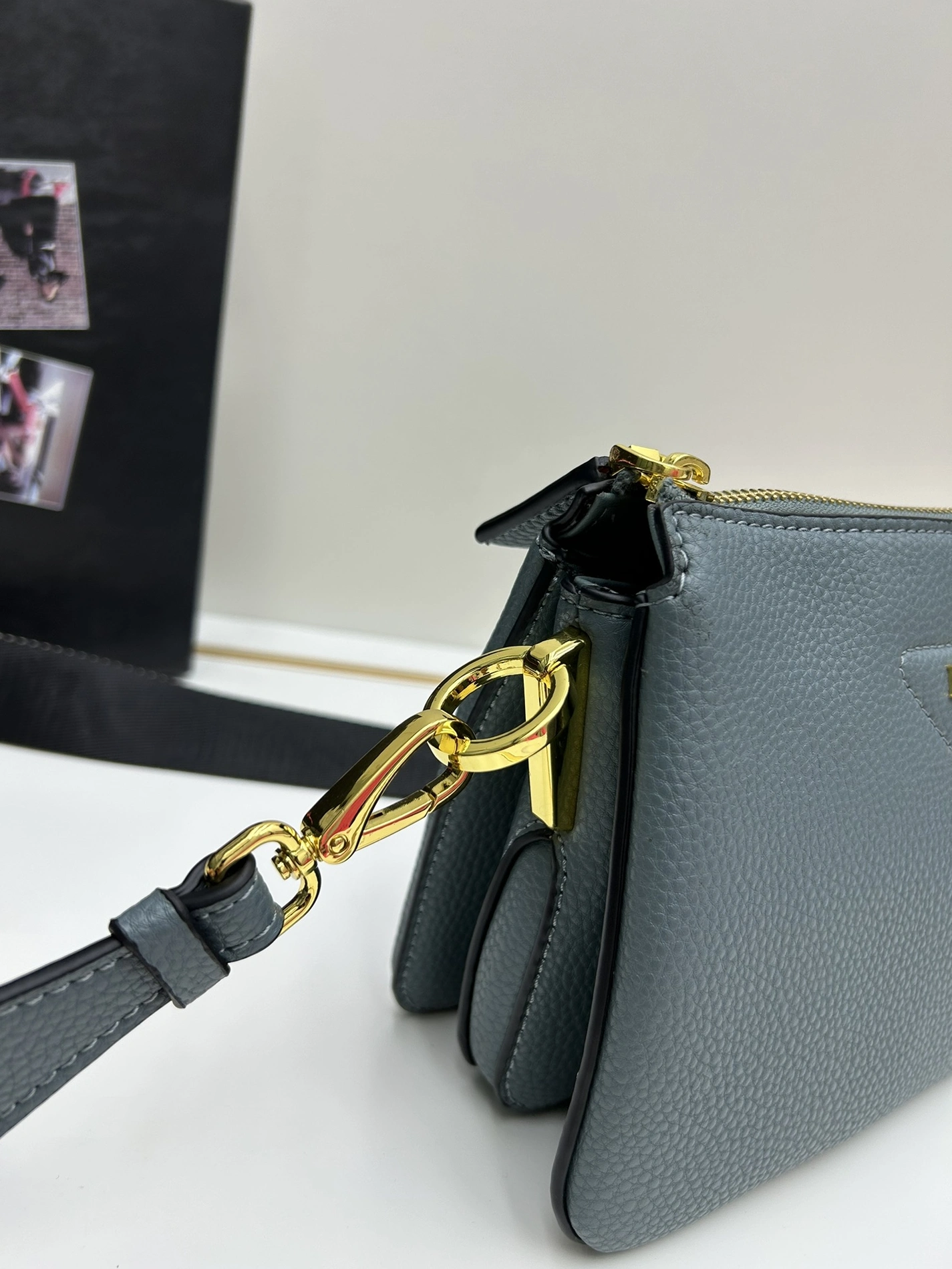 Prada AAA Quality Messenger Bags For Women BestValue 2914