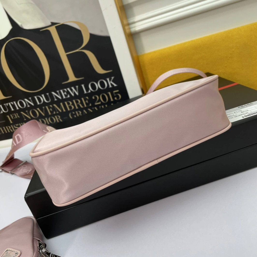 Prada AAA Quality Messenger Bags For Women BestValue 9891