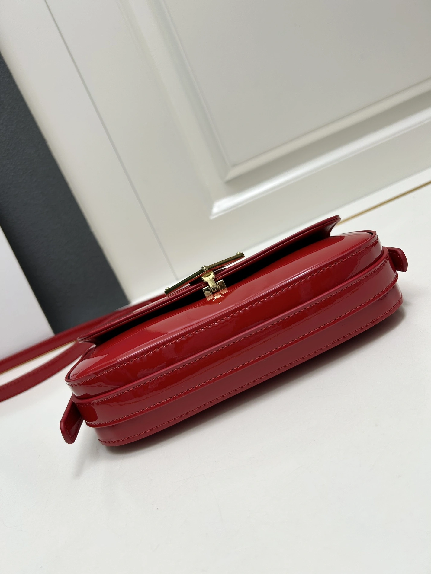 Prada AAA Quality Messenger Bags For Women BestValue 9966