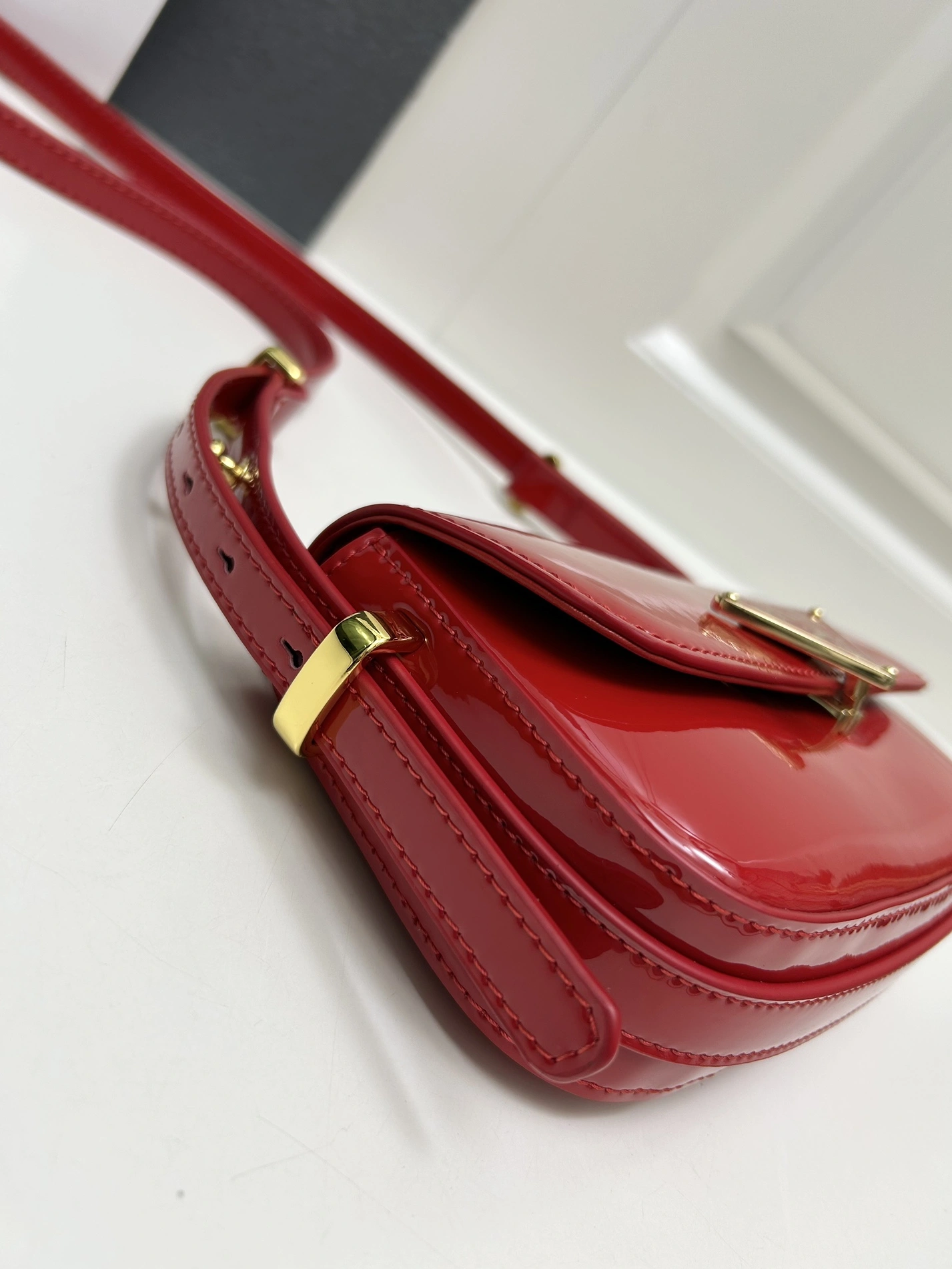 Prada AAA Quality Messenger Bags For Women BestValue 9966