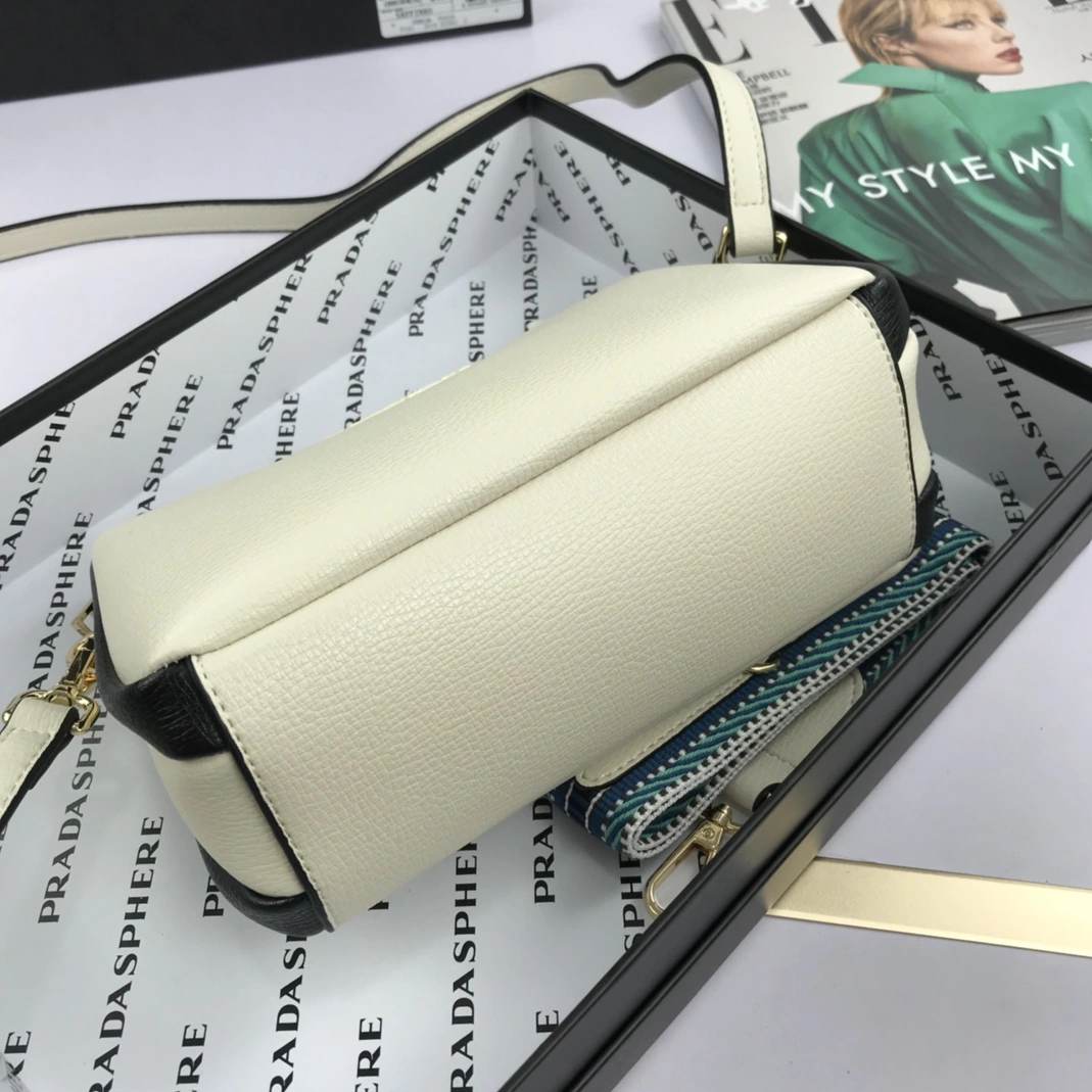 Prada AAA Quality Messenger Bags For Women Bold 9686