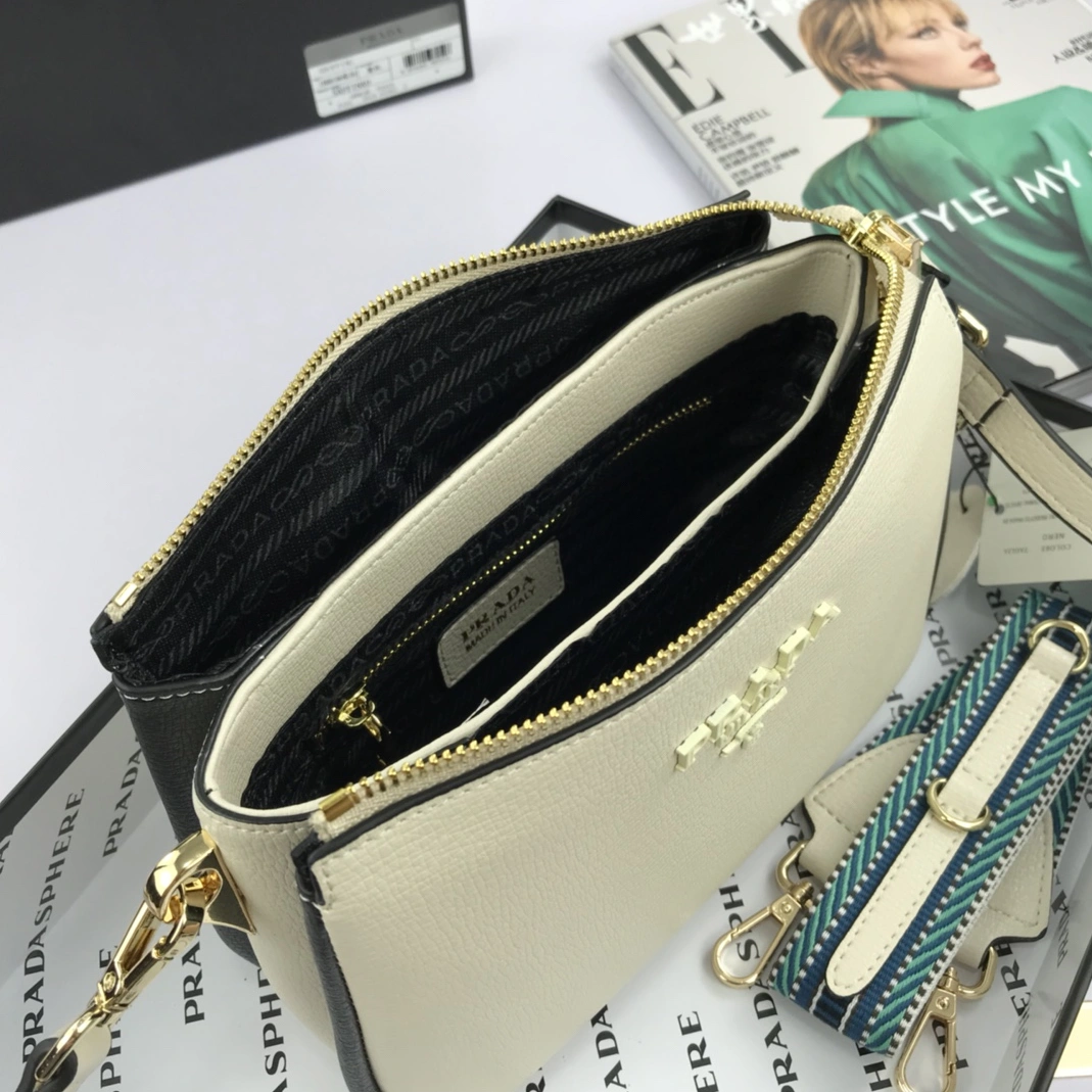 Prada AAA Quality Messenger Bags For Women Bold 9686