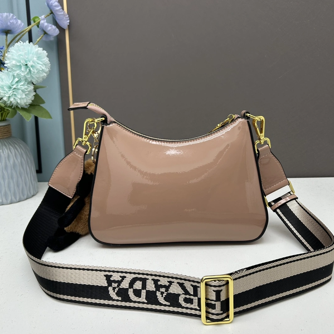 Prada AAA Quality Messenger Bags For Women Cozy 8753