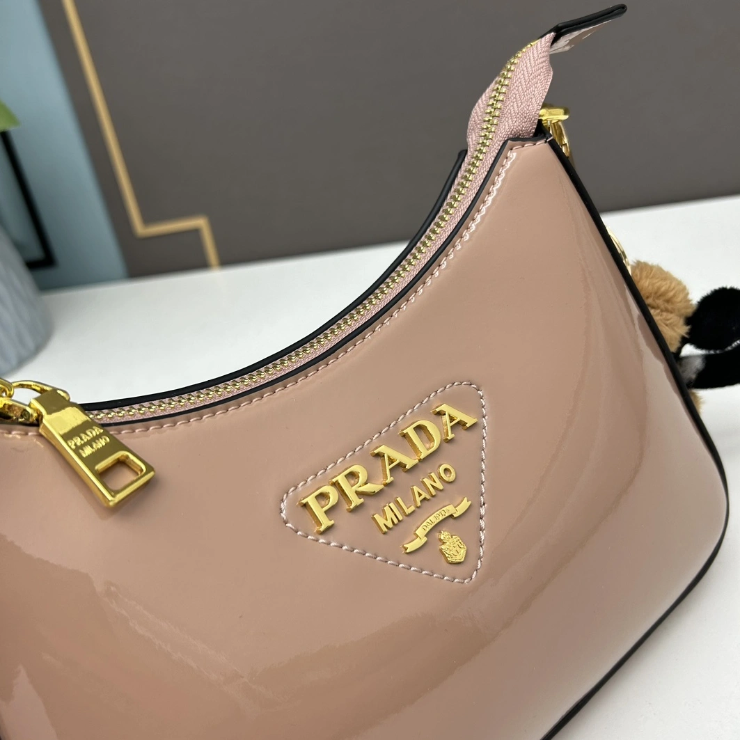 Prada AAA Quality Messenger Bags For Women Cozy 8753