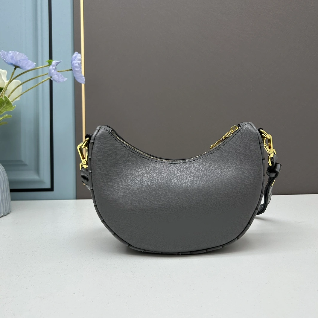 Prada AAA Quality Messenger Bags For Women DailyWear 1115