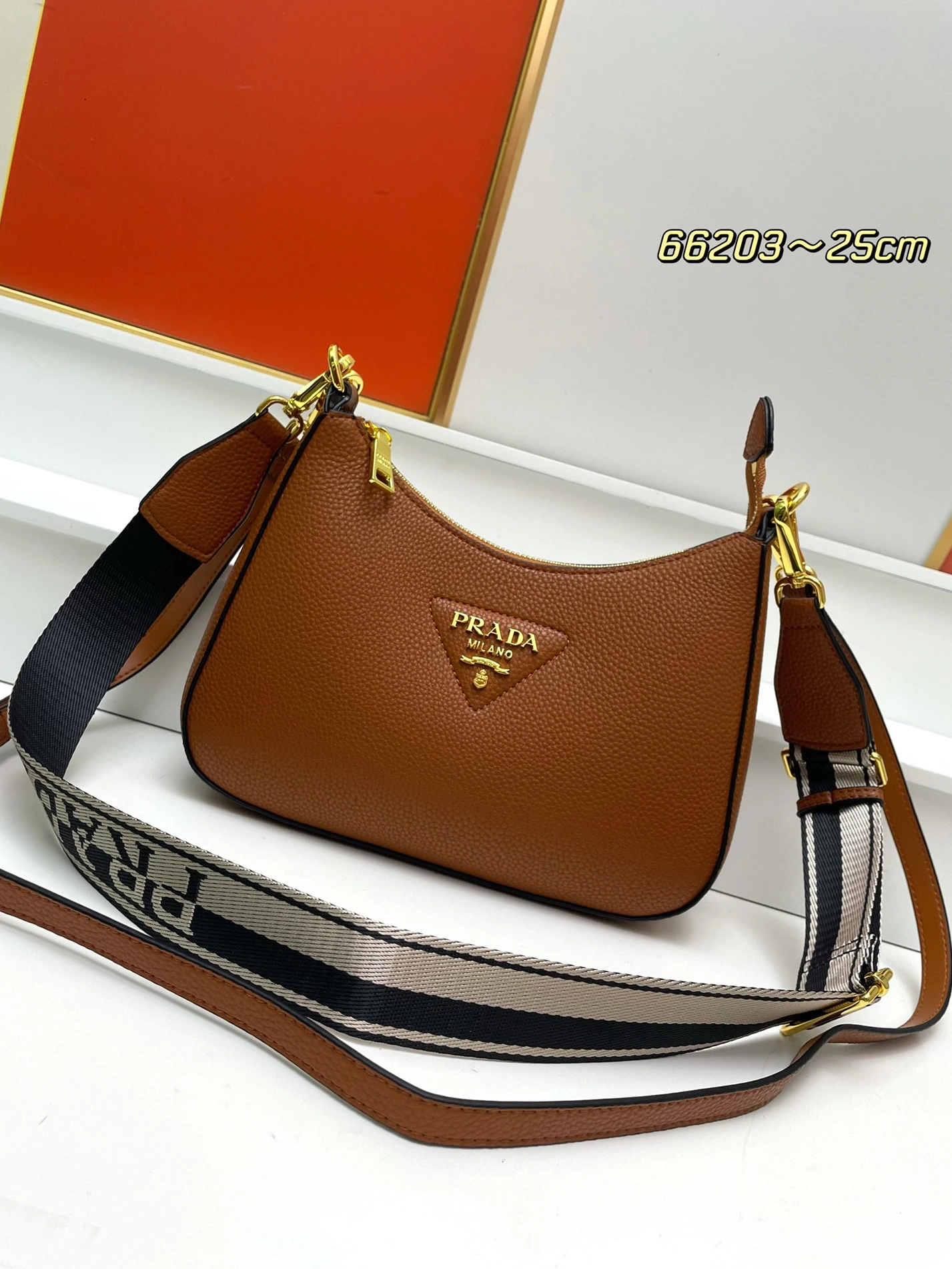 Prada AAA Quality Messenger Bags For Women Efficient 5662