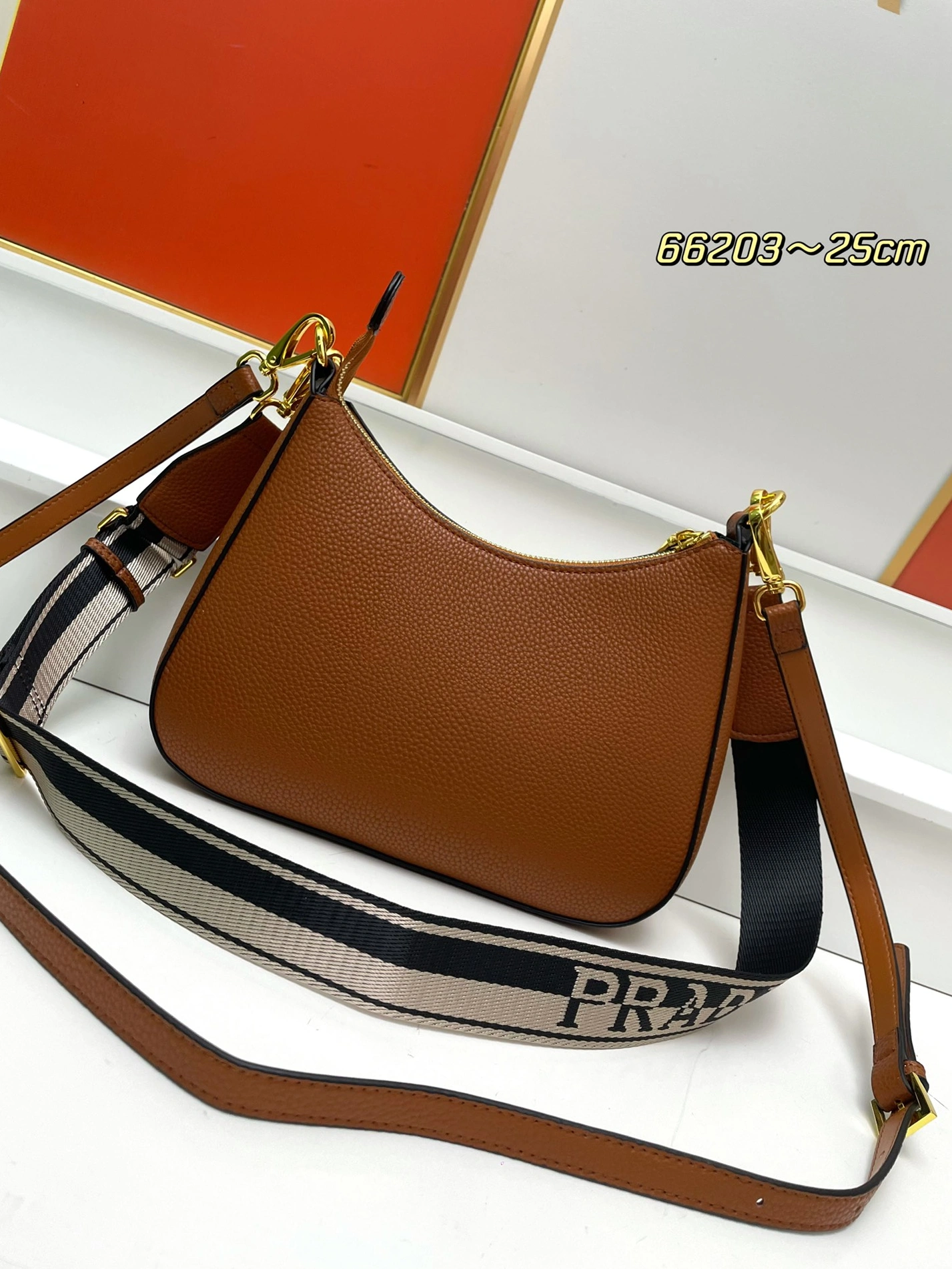 Prada AAA Quality Messenger Bags For Women Efficient 5662
