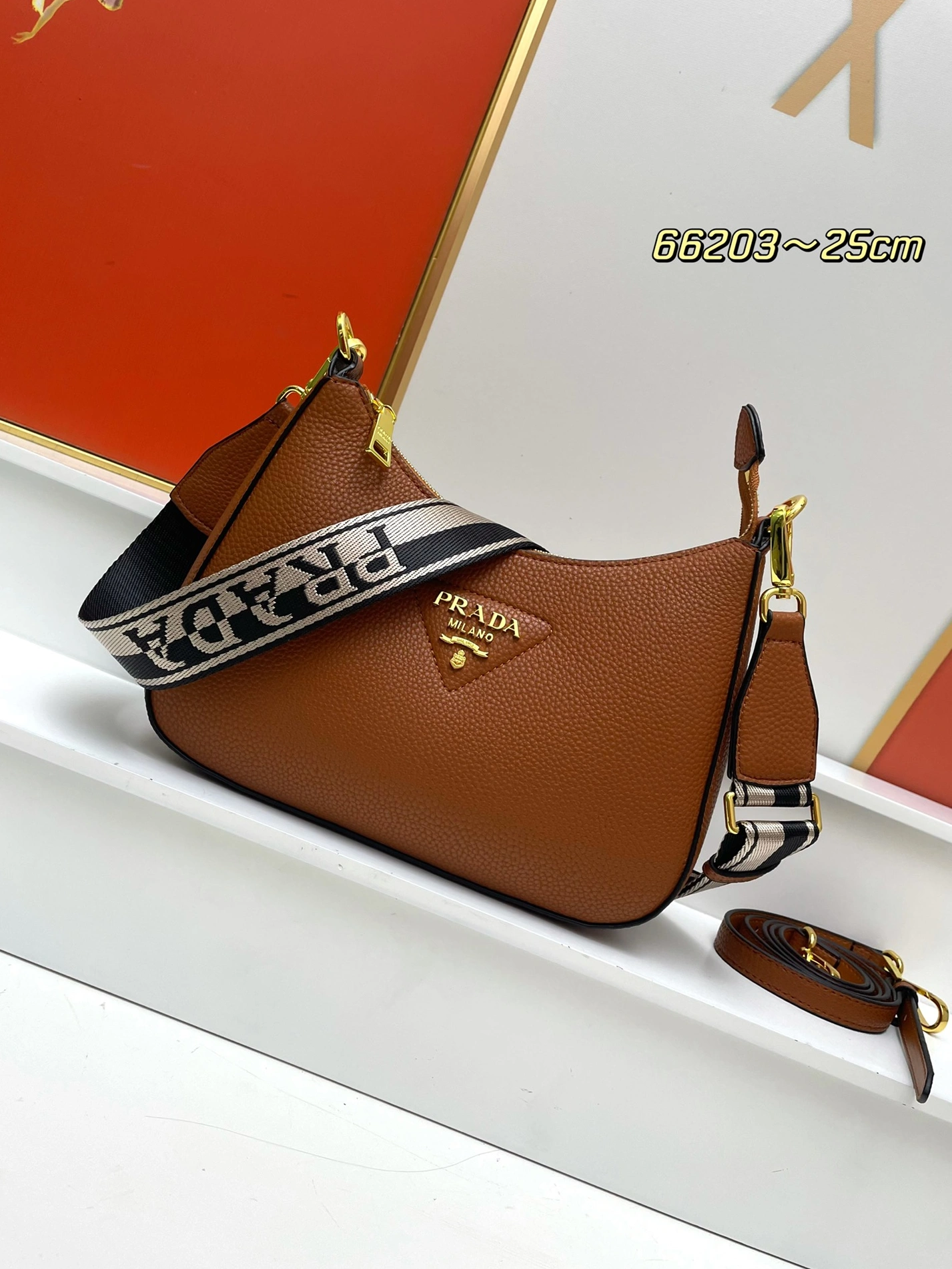 Prada AAA Quality Messenger Bags For Women Efficient 5662