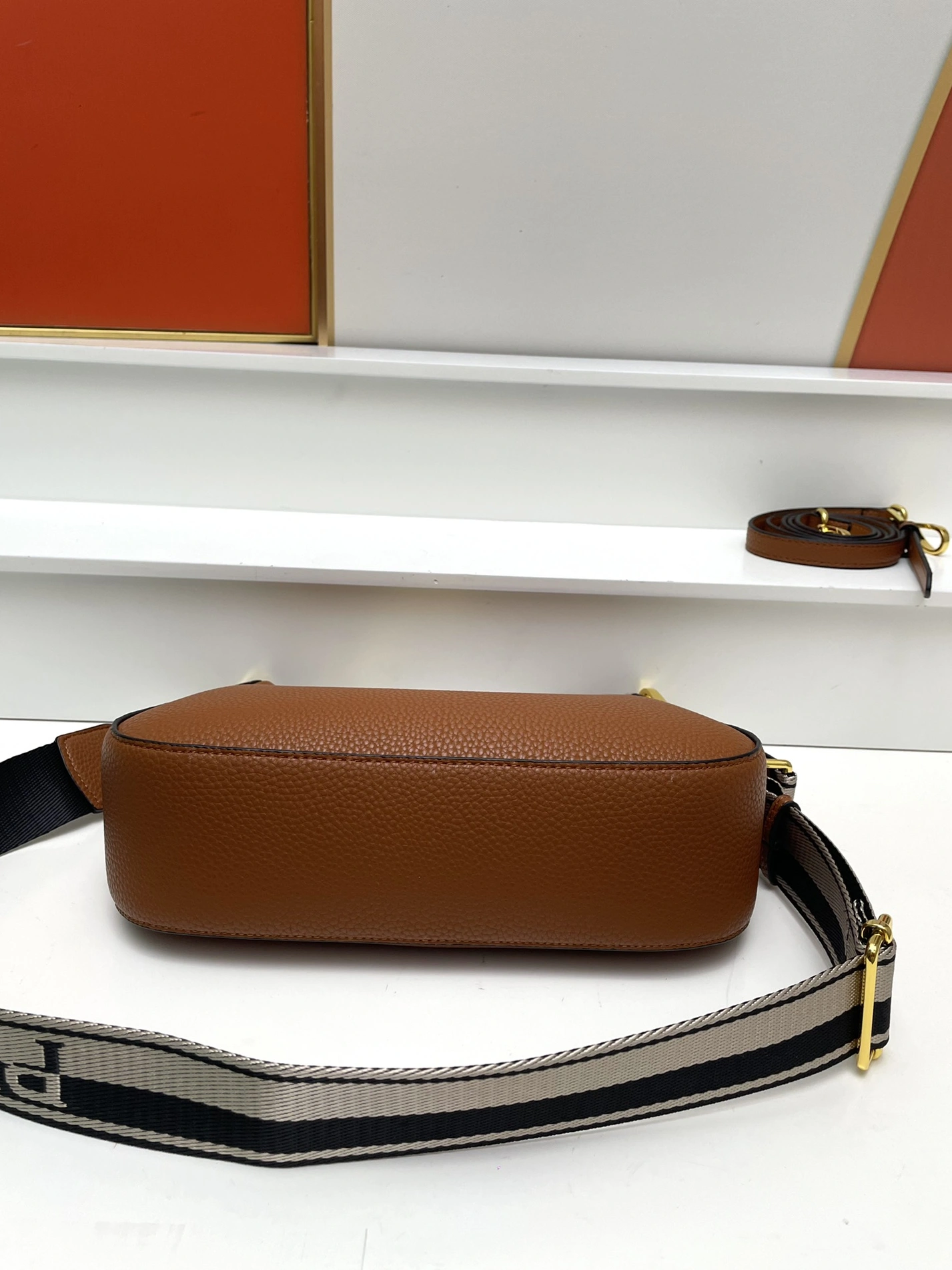 Prada AAA Quality Messenger Bags For Women Efficient 5662