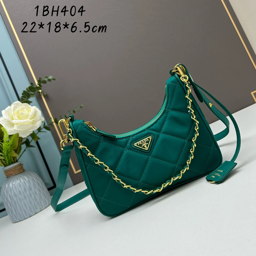 Prada AAA Quality Messenger Bags For Women Efficient 6685