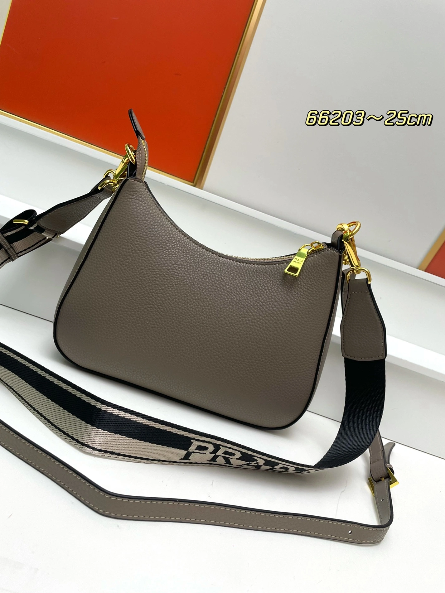 Prada AAA Quality Messenger Bags For Women Flexible 7059